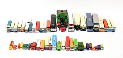 Lot 304 - A quantity of loose diecast model vehicles...