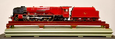 Lot 996 - A large and impressive replica model...