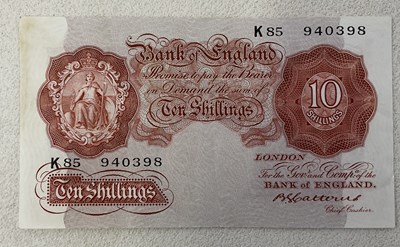 Lot 426 - BANK OF ENGLAND; ten shillings, K85 940398,...