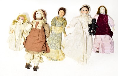 Lot 287 - A collection of vintage dolls, to include...