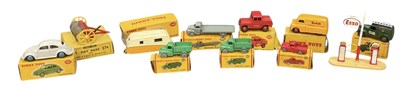 Lot 545 - DINKY TOYS; a collection of boxed model...