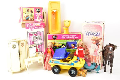 Lot 572 - A group of Sindy and other vintage toys...