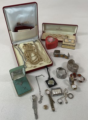 Lot 630 - A group of costume jewellery including...