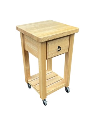 Lot 117 - A modern single drawer oak butcher's block.