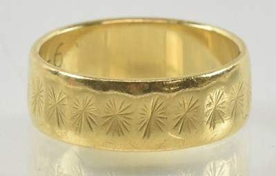 Lot 846 - A 22ct gold band ring, size I, approx 3.8g.