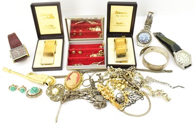 Lot 883 - A quantity of costume jewellery including...