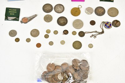 Lot 640 - A collection of mixed coins, mainly British...