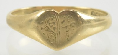 Lot 951 - A 9ct gold signet ring with heart shaped table,...