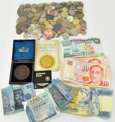 Lot 998 - A collection of GB and world coins, including...