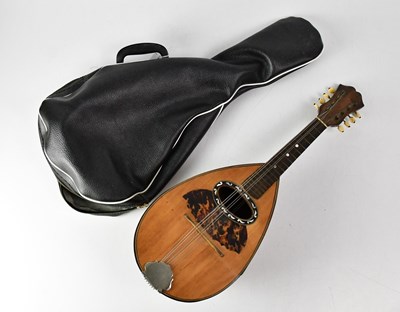 Lot 435 - An Il Globo mandolin, length 60cm, in soft...