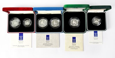 Lot 601 - A silver proof Piedfort five pence coin, 1990,...