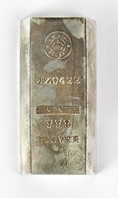 Lot 659 - A 10oz 999 silver ingot, no. JZ0422, Bombay...