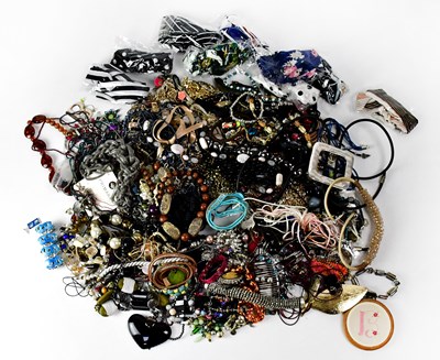 Lot 815 - A quantity of costume jewellery, to include...