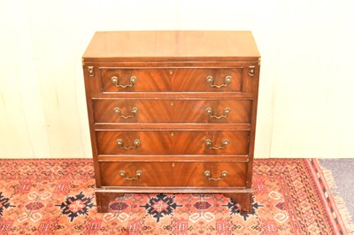 Lot 72 - A Georgian-style mahogany bachelor's chest,...