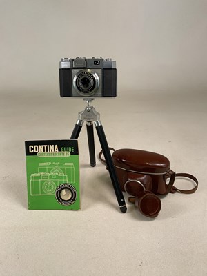 Lot 313 - A Zeiss Contina Prontor- SVS 35 mm camera,...