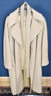 Lot 871 - AQUASCUTUM OF LONDON; an angora wool fully...