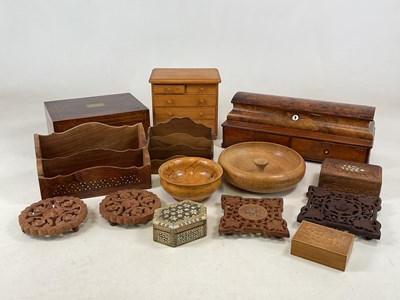 Lot 18 - A quantity of wooden items, including writing...