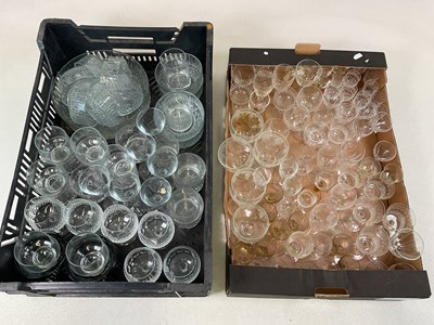 Lot 218 - A quantity of glassware, including various...