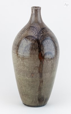 Lot 722 - WILLIAM STAITE MURRAY (1881-1962); a stoneware...