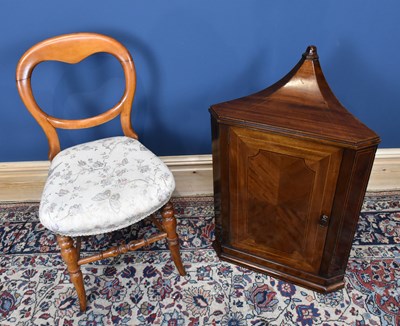 Lot 2900 - An early 20th century mahogany hanging corner...