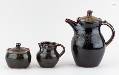 Lot 522 - RAY FINCH (1914-2012) for Winchcombe Pottery;...