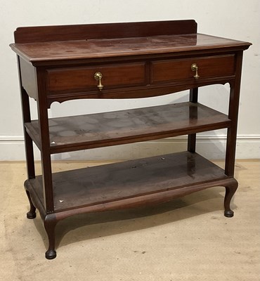 Lot 227 - An early 20th century mahogany buffet, with...