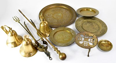 Lot 460 - A collection of brass and copper ware,...