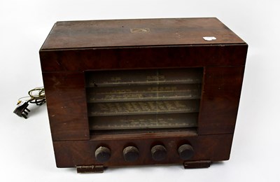 Lot 310 - An HMV model 5213 radio in a walnut case.