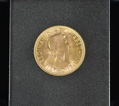 Lot 711 - An Elizabeth II full sovereign, 1957,...