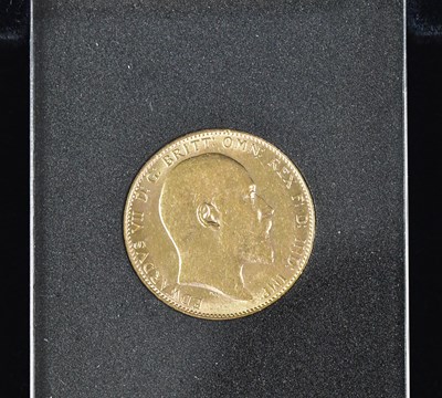 Lot 708 - An Edward VII full sovereign, 1910,...