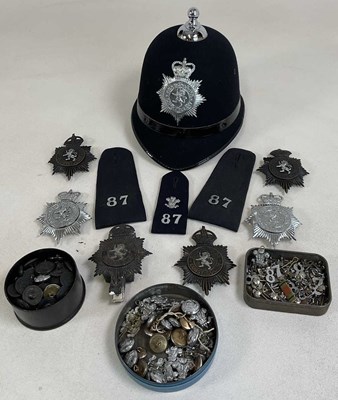 Lot 62 - A Denbighshire police helmet and badges, to...