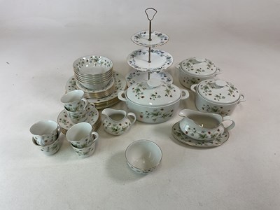 Lot 197 - ROYAL DOULTON; tea and dinner ware in...