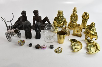 Lot 773 - A collection of assorted metalware including a...