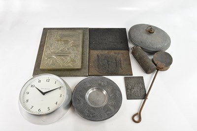 Lot 774 - An assortment of metalware including a...