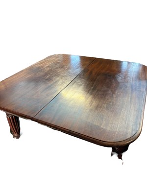 Lot 145 - An early 19th century mahogany extending...