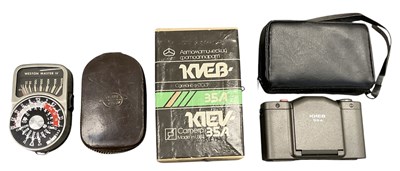 Lot 297 - A boxed Kiev-35A camera, in original leather...