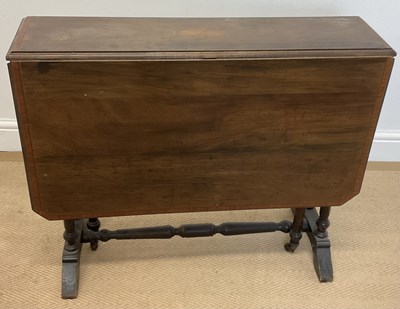 Lot 508 - An Edwardian walnut and crossbanded Sutherland...