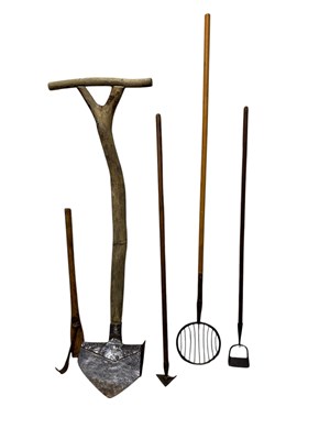 Lot 368 - A collection of vintage farm/garden tools...