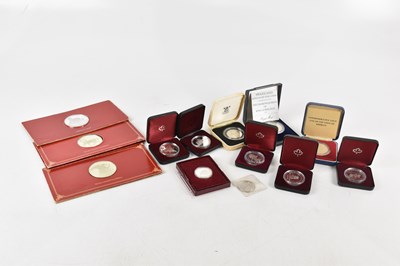 Lot 660 - A collection of silver commemorative coins and...