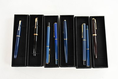 Lot 616 - PARKER; a collection of eight fountain pens to...