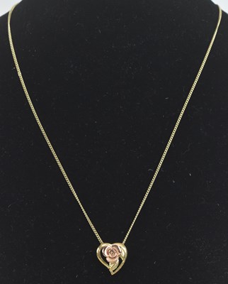 Lot 1447 - CLOGAU; a 9ct yellow gold fine link necklace,...