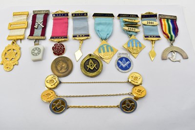 Lot 359 - A group of various Masonic items comprising...