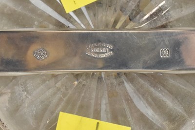 Lot 1207 - CARRINGTON & CO; an Edward VII hallmarked...