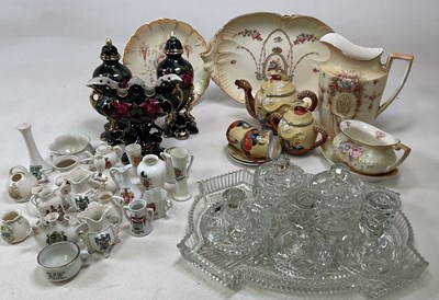 Lot 324 - A mixed lot of ceramics and glass including a...