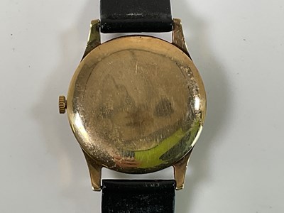 Lot 1358 - ROTARY; a gentleman's vintage 9ct yellow gold...