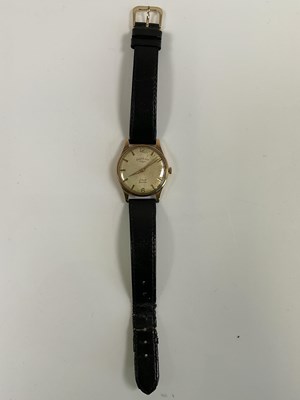 Lot 1358 - ROTARY; a gentleman's vintage 9ct yellow gold...