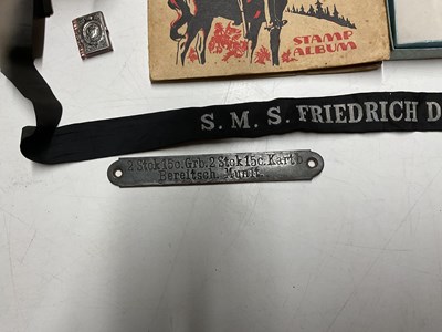 Lot 29 - A collectors' lot, to include military items,...