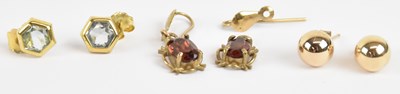 Lot 1417 - A pair of 9ct yellow gold garnet set earrings,...