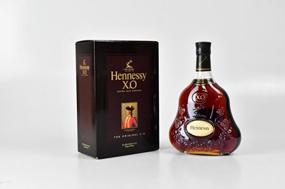Lot 1021 - A boxed bottle of Hennessy XO Extra Old Cognac,...