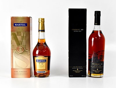 Lot 1016 - A bottle of Martell VS fine cognac, 70cl, and...